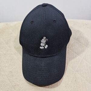 Nike Golf Disney Mickey Mouse Black Hat!